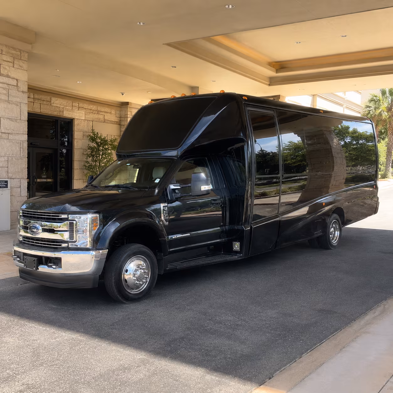 Moreno Valley Homecoming & Prom Party Bus Rentals